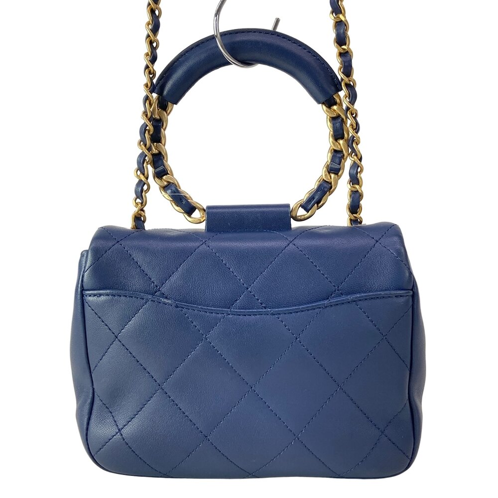 Chanel Mini Matelasse Shoulder Bag - Picture 3 of 16